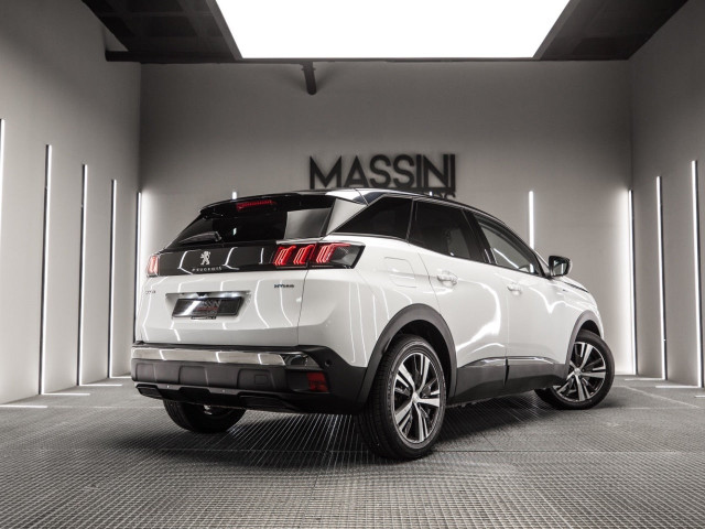 PEUGEOT 3008 Hybrid 225 eEAT8 Allure Pack