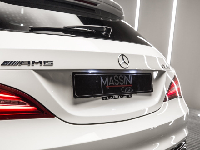 MERCEDES Clase CLA AMG 45 4M Shooting Brake