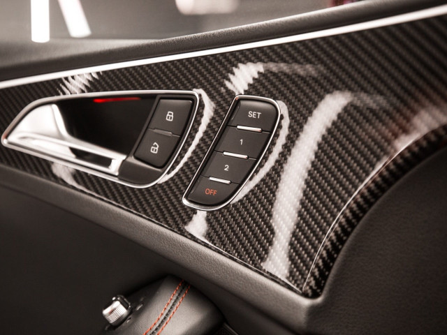AUDI A6 RS 6 4.0 TFSI quattro tiptronic Avant