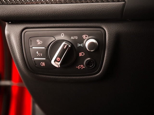 AUDI A6 RS 6 4.0 TFSI quattro tiptronic Avant