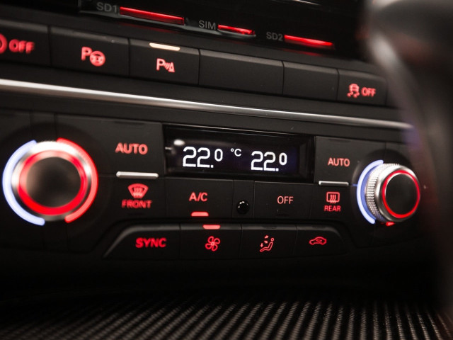 AUDI A6 RS 6 4.0 TFSI quattro tiptronic Avant