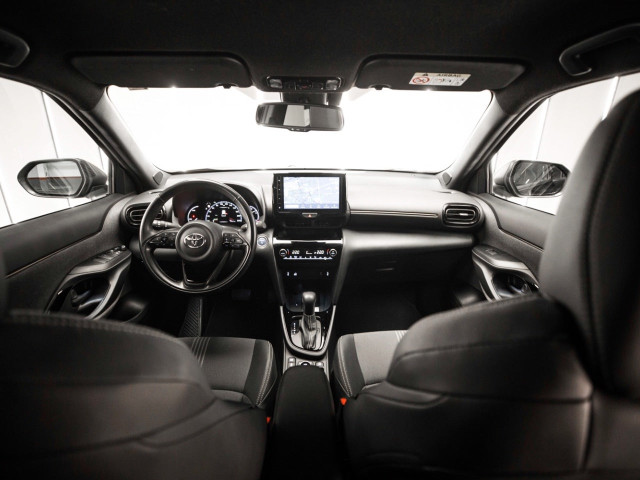 TOYOTA Yaris Cross 1.5 120H Premiere Edition