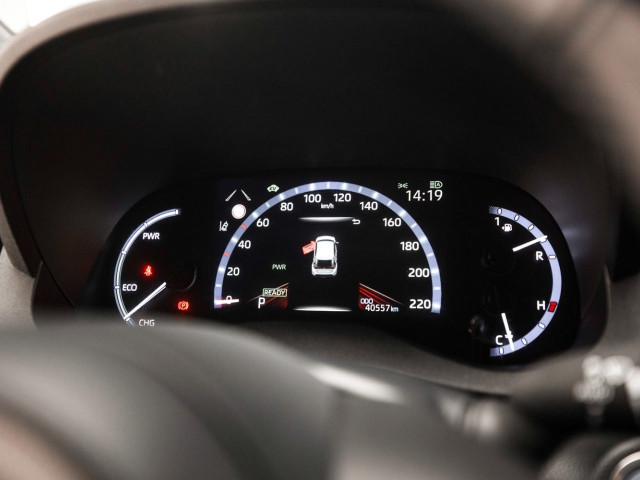 TOYOTA Yaris Cross 1.5 120H Premiere Edition