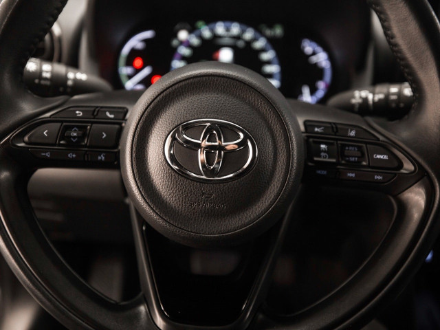 TOYOTA Yaris Cross 1.5 120H Premiere Edition