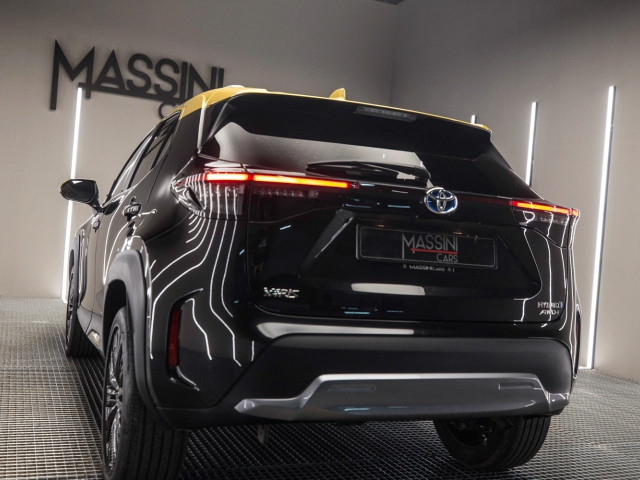 TOYOTA Yaris Cross 1.5 120H Premiere Edition