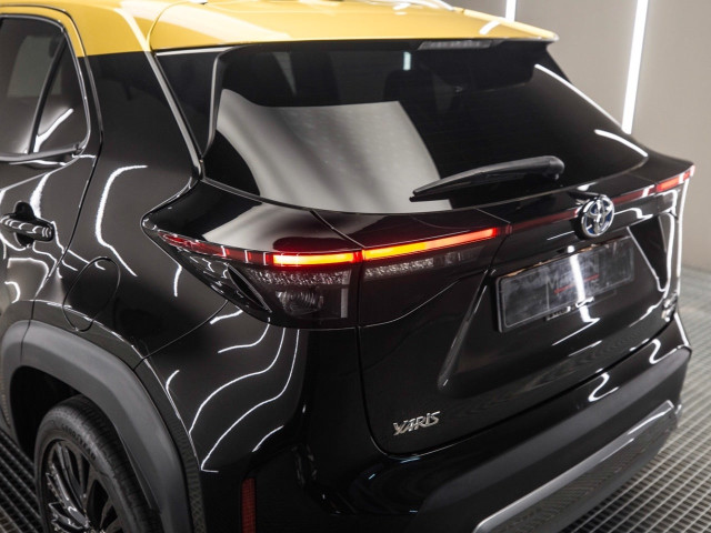 TOYOTA Yaris Cross 1.5 120H Premiere Edition