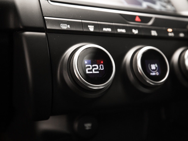 JAGUAR EPace 2.0P 147kW RDynamic 4WD Auto