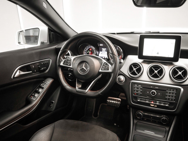 MERCEDES Clase CLA 220 CDI Aut. AMG Line Shooting Brake
