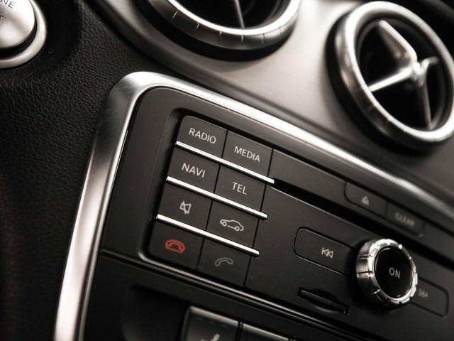 MERCEDES Clase CLA 220 CDI Aut. AMG Line Shooting Brake