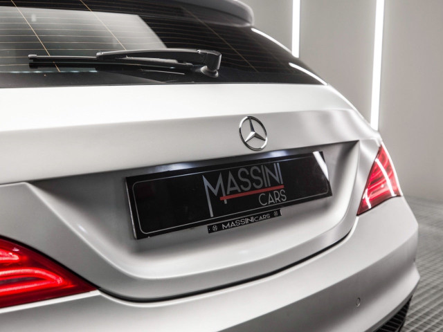 MERCEDES Clase CLA 220 CDI Aut. AMG Line Shooting Brake