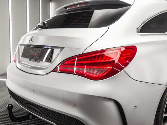MERCEDES Clase CLA 220 CDI Aut. AMG Line Shooting Brake