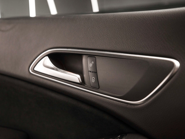 MERCEDES Clase CLA 200 d Shooting Brake