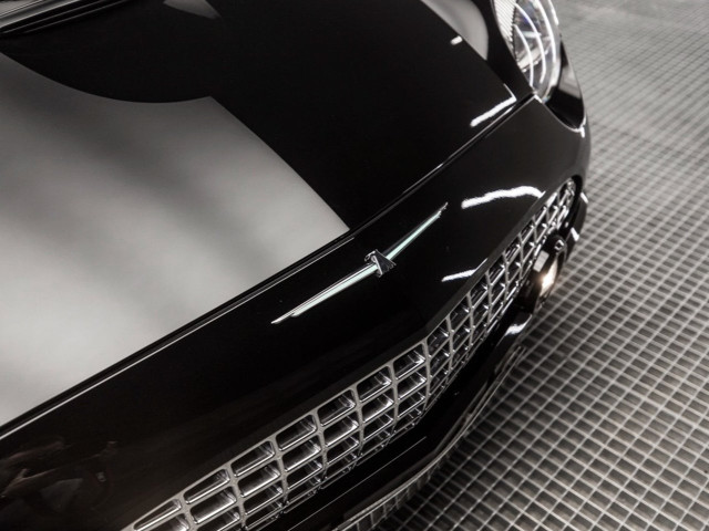 FORD THUNDERBIRD V8