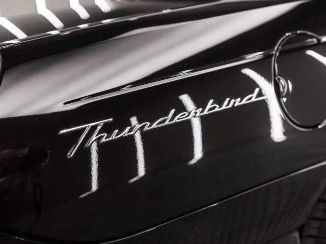 FORD THUNDERBIRD V8