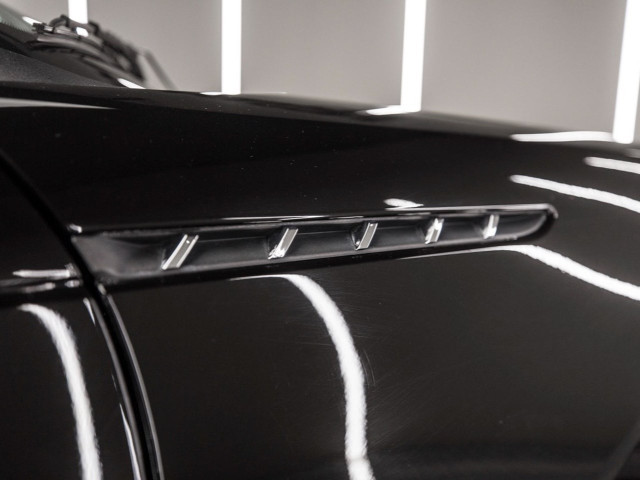 FORD THUNDERBIRD V8