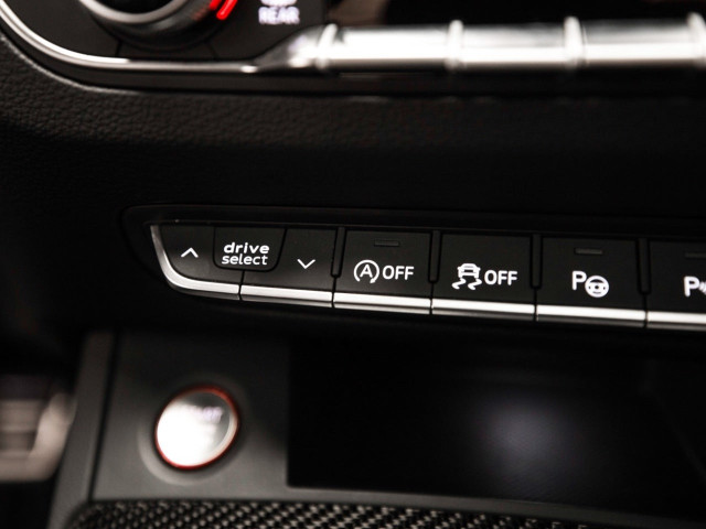 AUDI Q5 SPORTBACK SQ5 TDI Quattro