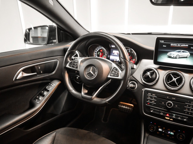MERCEDES Clase CLA 180 OrangeArt Edition Shooting Brake