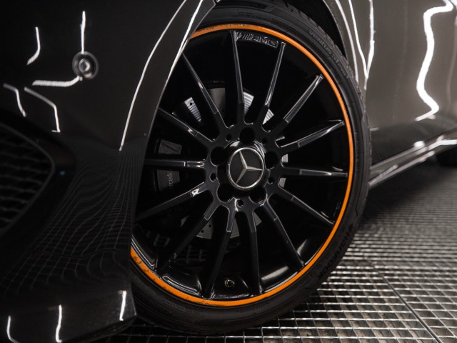 MERCEDES Clase CLA 180 OrangeArt Edition Shooting Brake