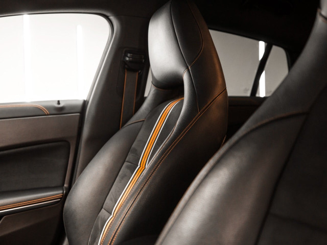 MERCEDES Clase CLA 180 OrangeArt Edition Shooting Brake