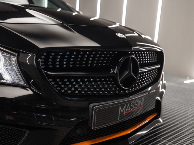 MERCEDES Clase CLA 180 OrangeArt Edition Shooting Brake