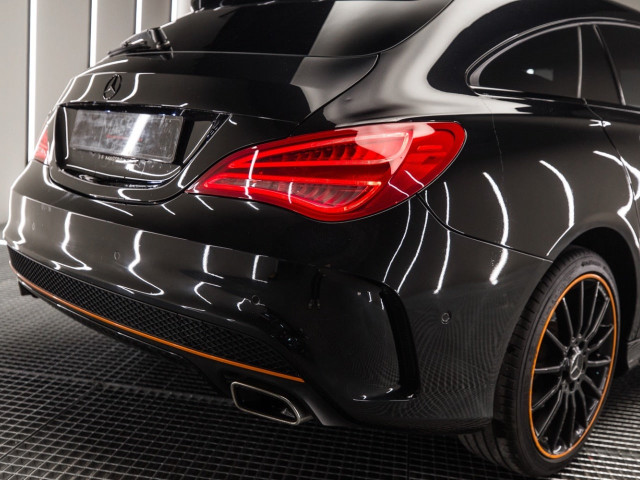 MERCEDES Clase CLA 180 OrangeArt Edition Shooting Brake