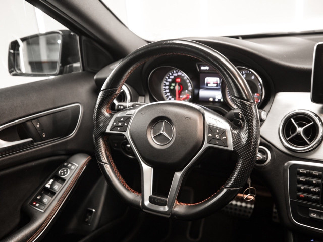 MERCEDES Clase GLA 250 4Matic AMG Line