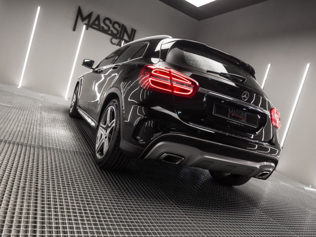 MERCEDES Clase GLA 250 4Matic AMG Line