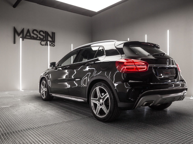 MERCEDES Clase GLA 250 4Matic AMG Line
