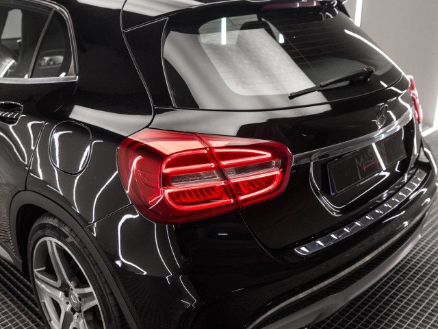 MERCEDES Clase GLA 250 4Matic AMG Line