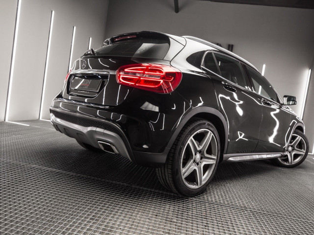 MERCEDES Clase GLA 250 4Matic AMG Line