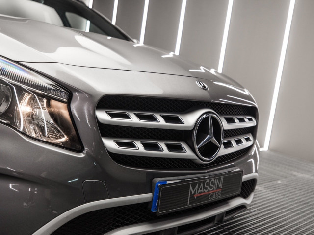 MERCEDES Clase GLA 180
