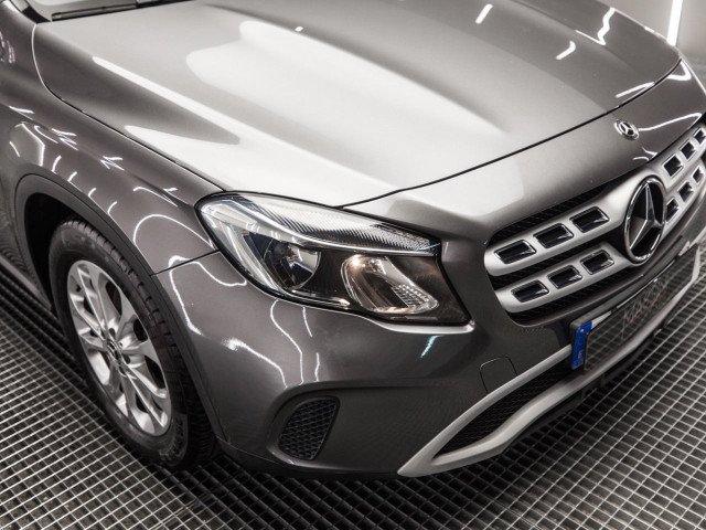 MERCEDES Clase GLA 180