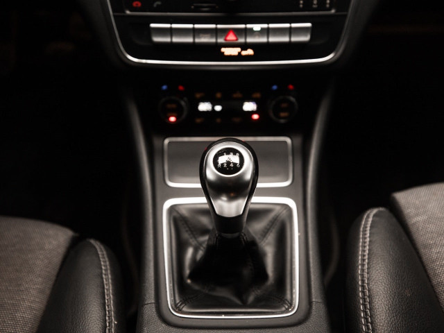MERCEDES Clase GLA 180