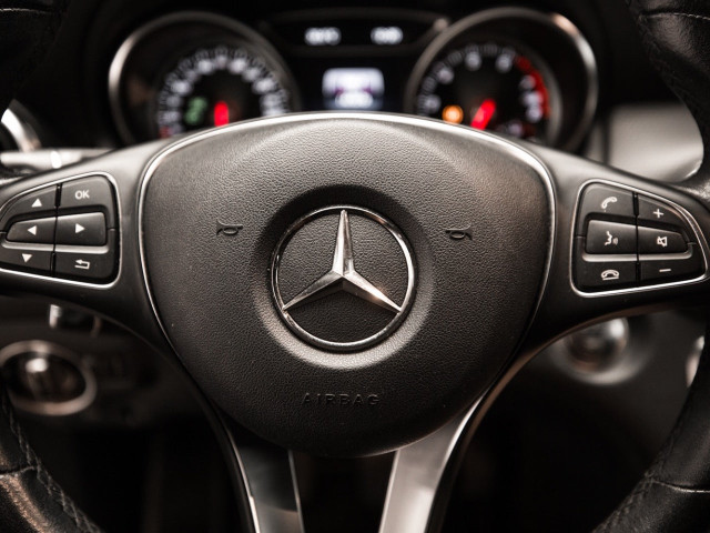 MERCEDES Clase GLA 180