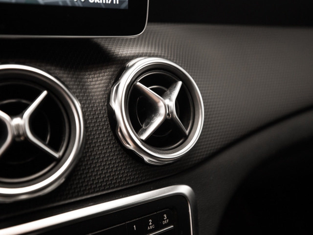 MERCEDES Clase GLA 180