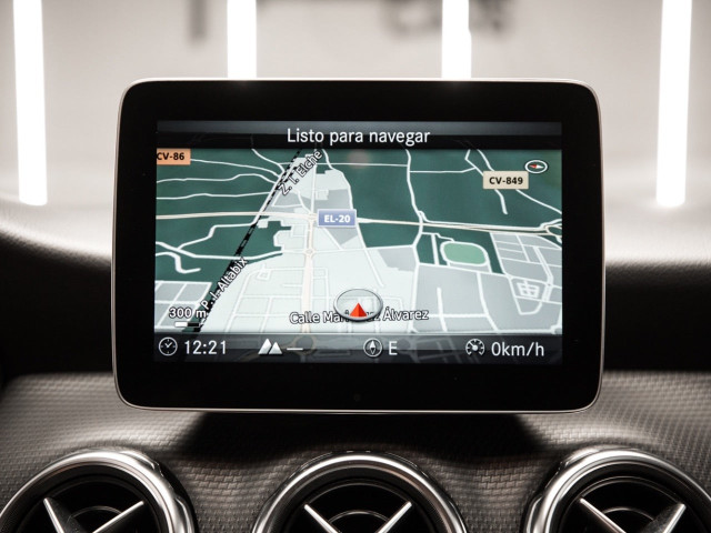 MERCEDES Clase GLA 180