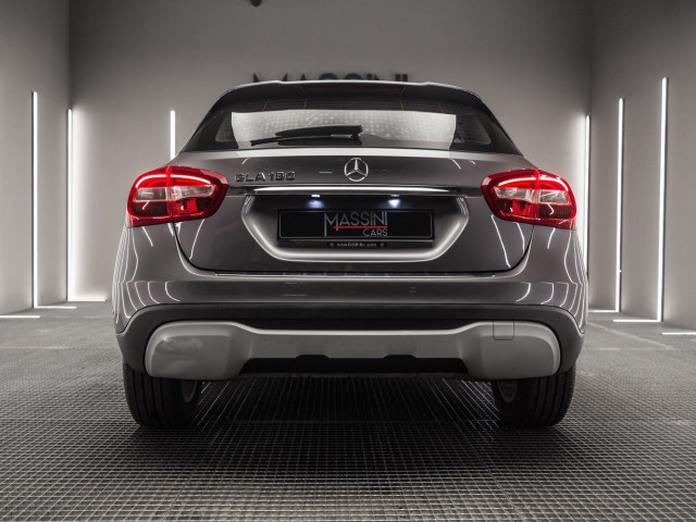 MERCEDES Clase GLA 180