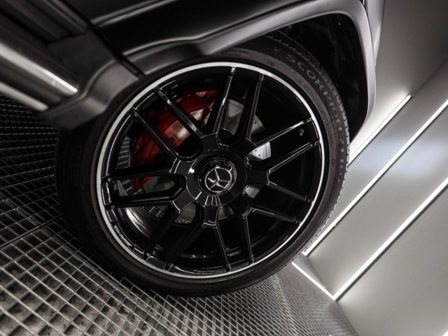 MERCEDES Clase G AMG 63