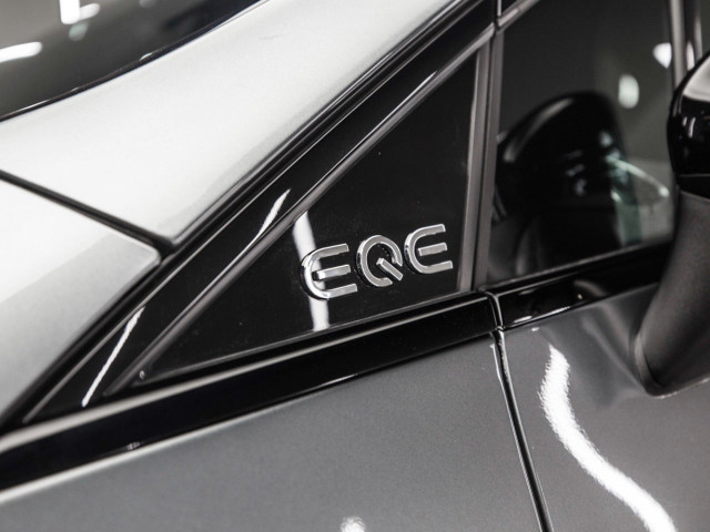 MERCEDES EQE SUV 500 4MATIC AMG Night Edition