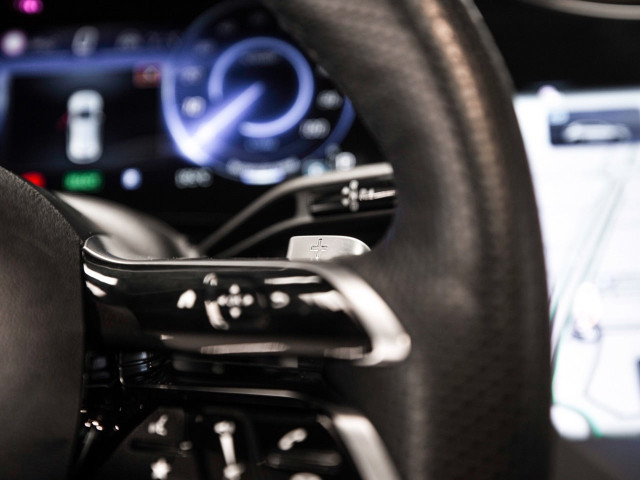 MERCEDES EQE SUV 500 4MATIC AMG Night Edition