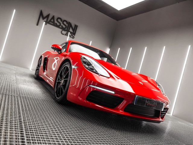 PORSCHE Cayman S