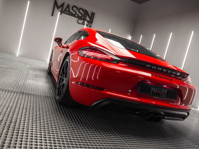 PORSCHE Cayman S