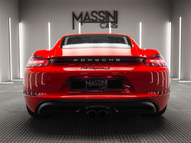PORSCHE Cayman S