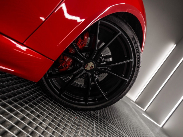PORSCHE Cayman S