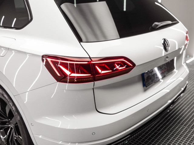 VOLKSWAGEN Touareg R 3.0 V6 TSI 340kW Tip 4M