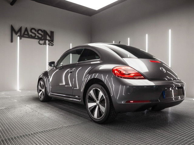 VOLKSWAGEN Beetle 1.6 TDI 105cv Design
