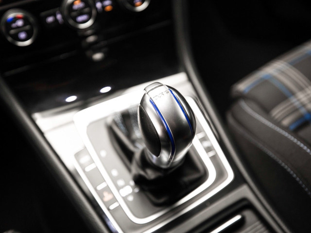VOLKSWAGEN Golf GTE 1.4 TSI ePower 150kW 204CV DSG