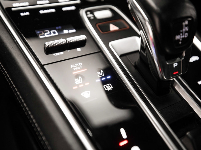 PORSCHE Panamera 4 EHybrid Sport Turismo