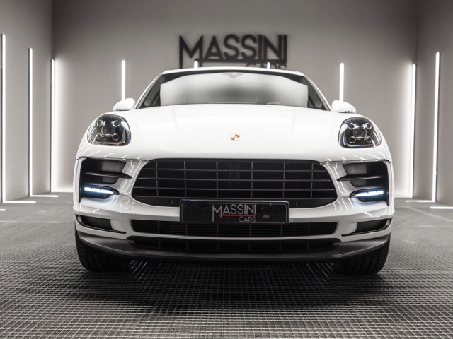 PORSCHE Macan S