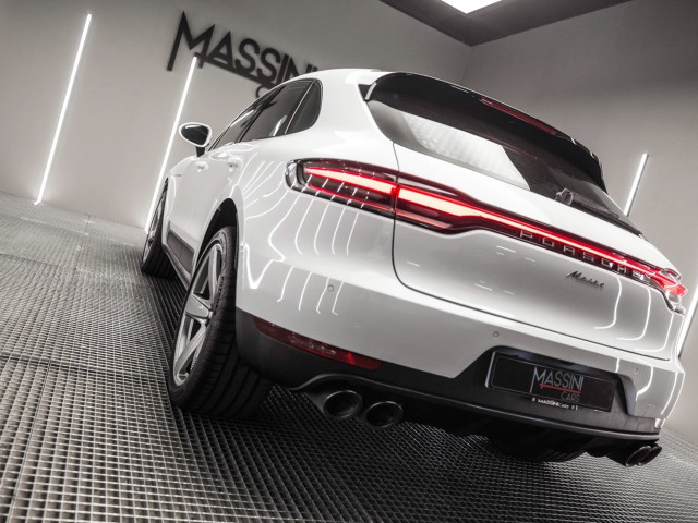 PORSCHE Macan S